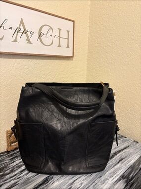 Black Tote Bag - Versatile Everyday Handbag